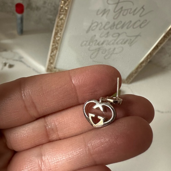 Gucci Silver Heart Earrings - Picture 12 of 12